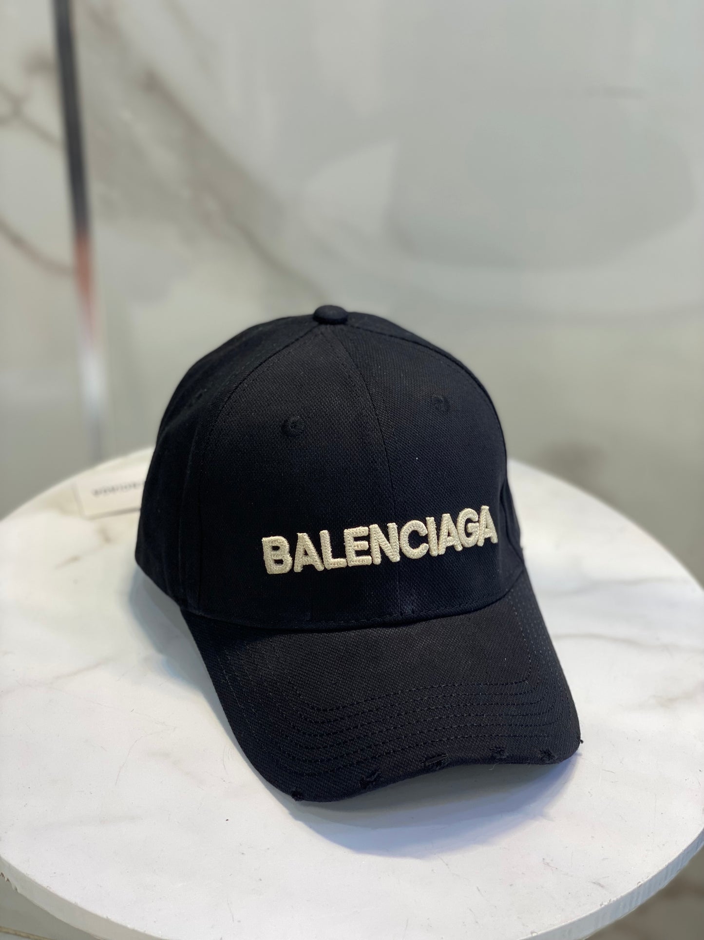 BALENCIAGA// noir