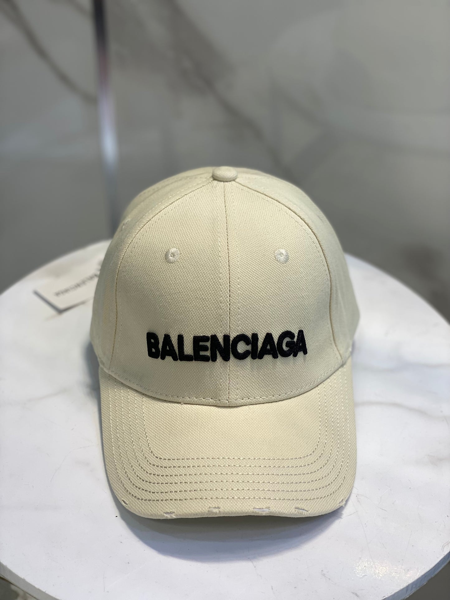 BALENCIAGA